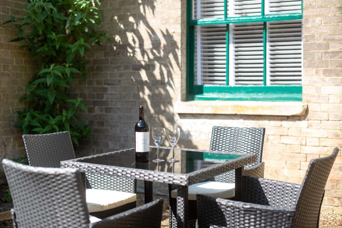 Pet-friendly holiday house near me